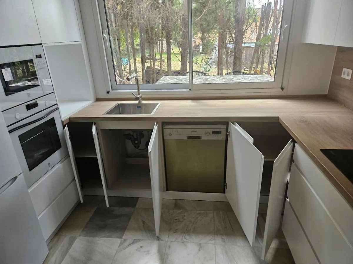 Spacious Garden Villa, Private Pool, Huge Grounds With Orange Trees 0*, דוס הרמנאס
